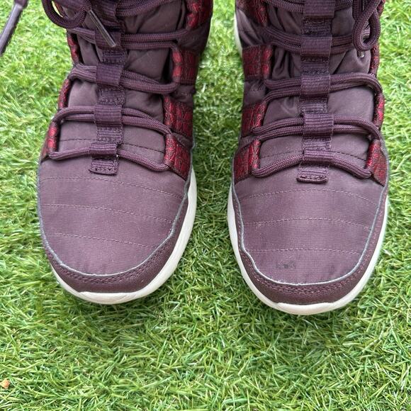 Nike Womens Size 8 US Roshe Run Hi Sneaker Boot Ankle Boots Maroon 615968-601‎ - Picture 4 of 9